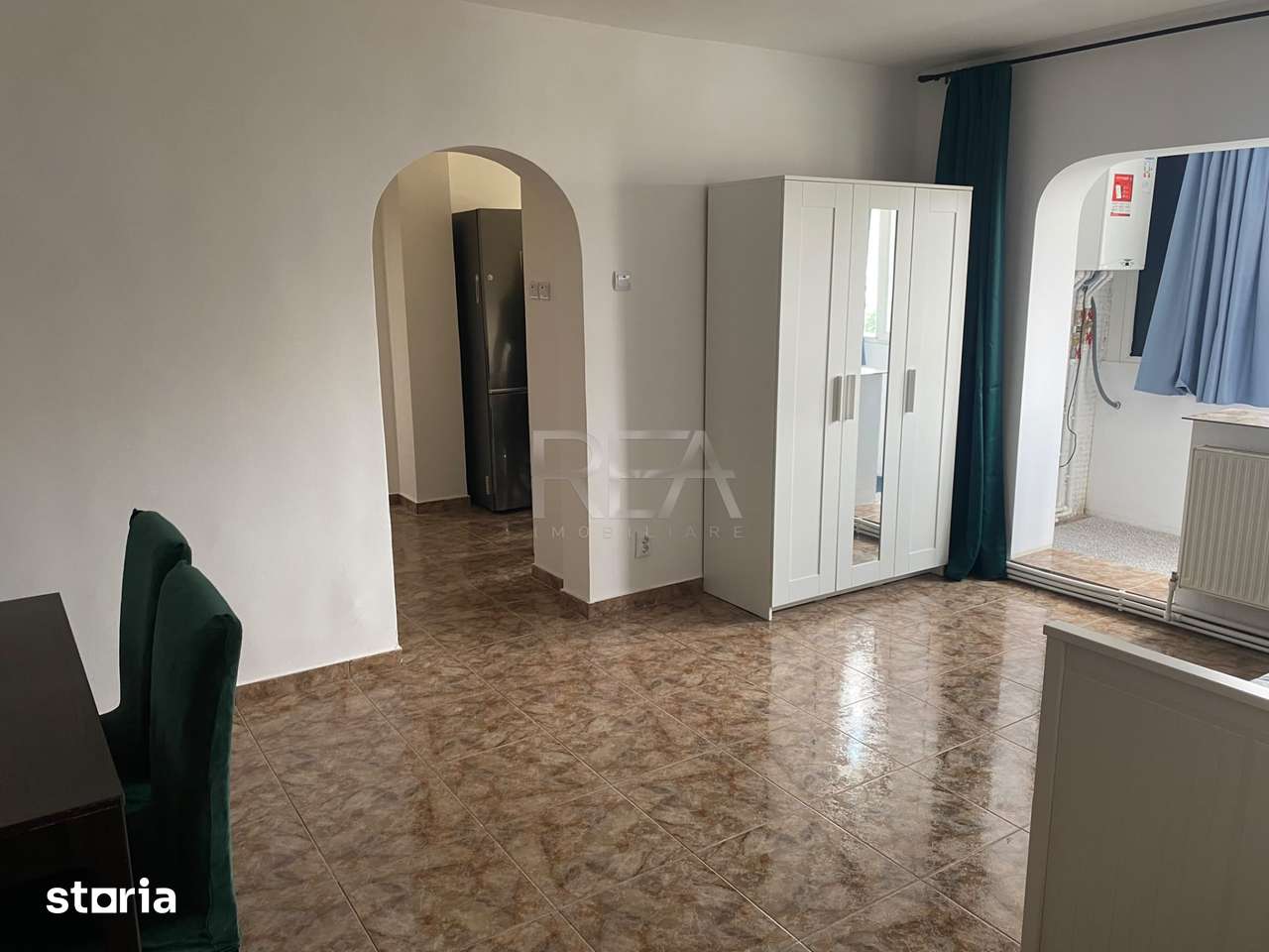 4 camere- Centrala Proprie- Etaj Intermediar-83,06 mp-Metrou Timpuri N — fotografia 3