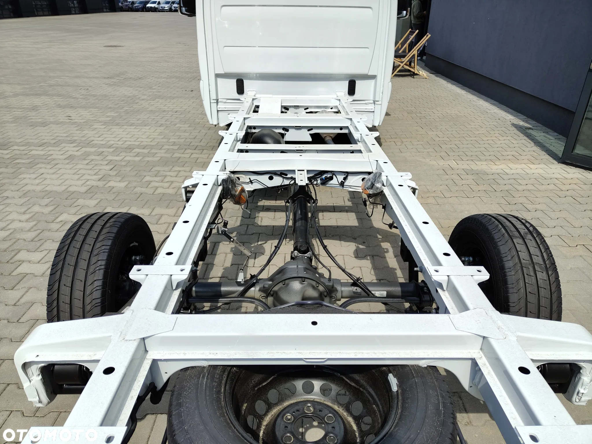 Mercedes-Benz Sprinter - 9