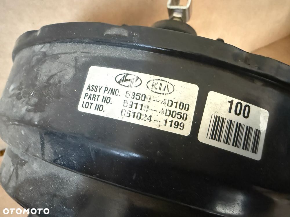 Serwo hamulcowe Kia Carnival 2.9 CRDI 58500-4D100 - 2