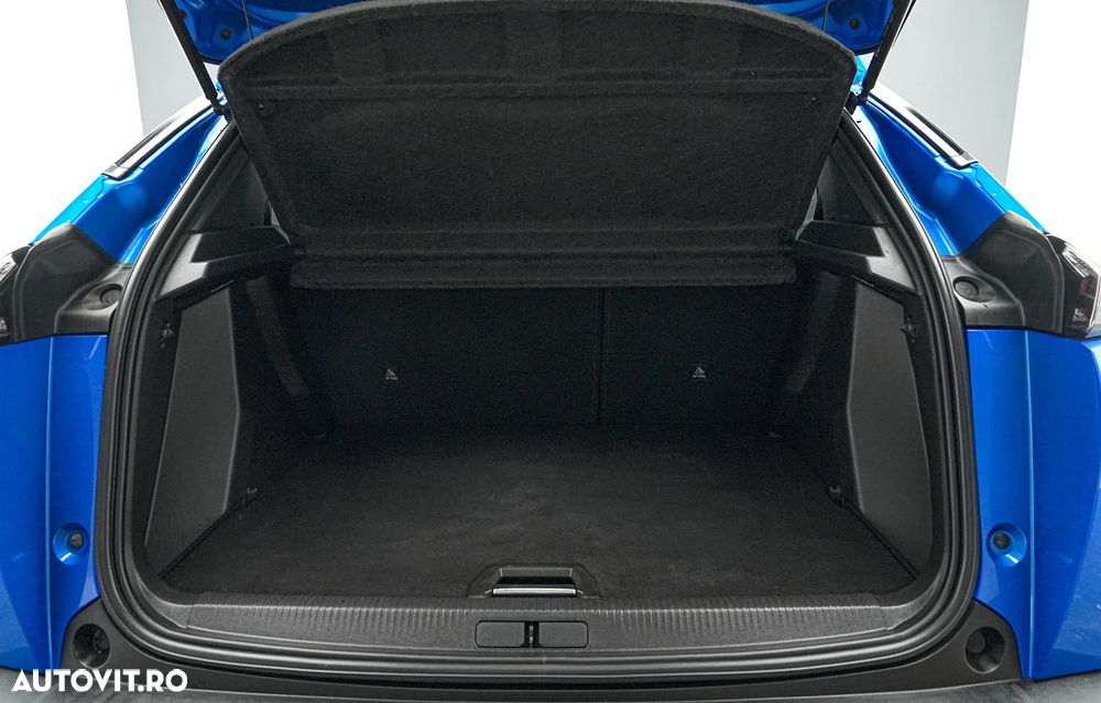 Peugeot 2008 1.5 BlueHDI 130 S&S EAT8 Allure - 24