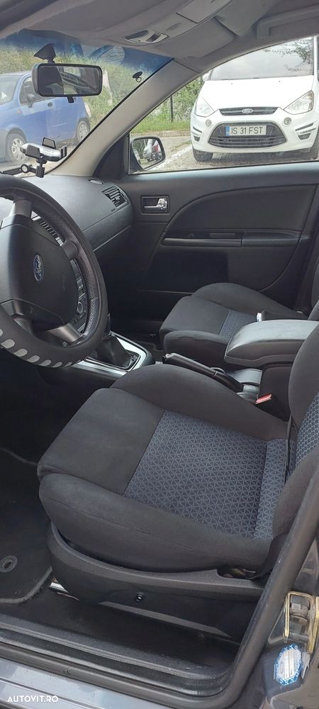 Ford Mondeo - 7