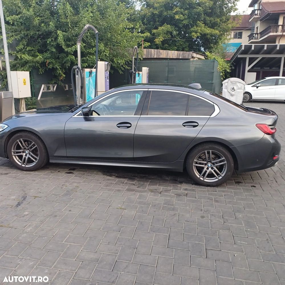 BMW Seria 3 320d xDrive AT - 18