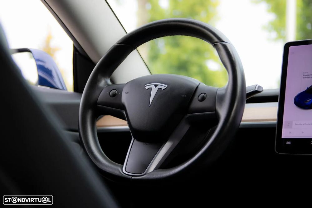 Tesla Model 3 Long-Range Dual Motor AWD - 28