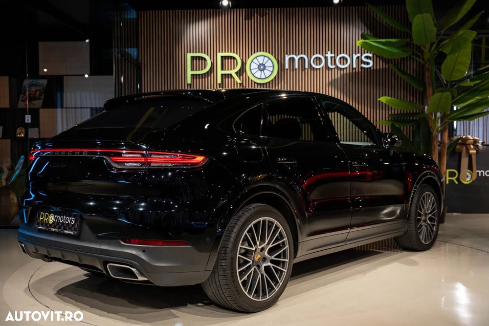 Porsche Cayenne Coupe - 12