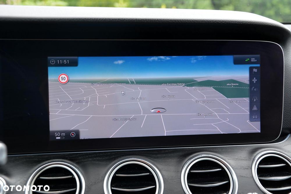 Mercedes-Benz Klasa E 250 9G-TRONIC - 21