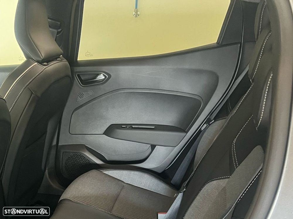 Renault Clio 1.0 TCe Techno Bi-Fuel - 20