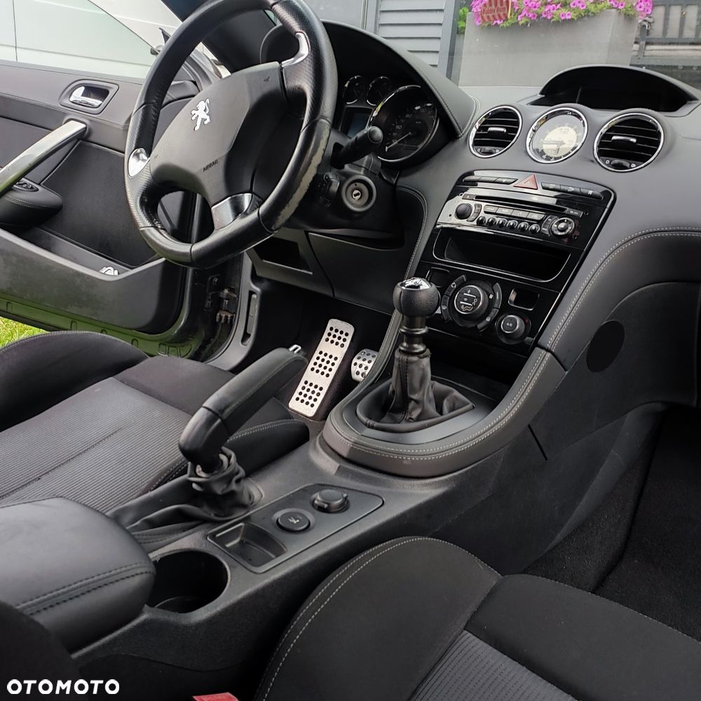 Peugeot RCZ - 4