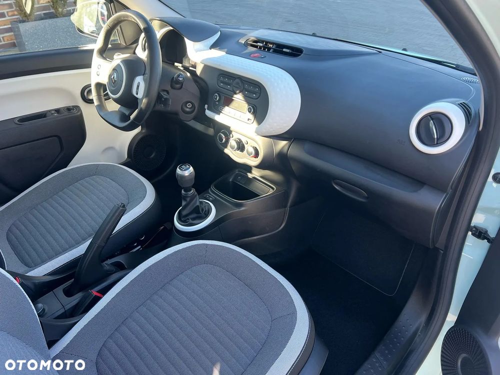 Renault Twingo SCe 75 INTENS - 13