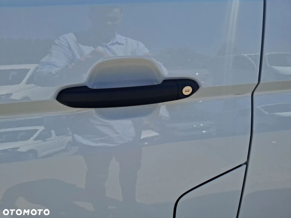 Volkswagen Crafter - 13