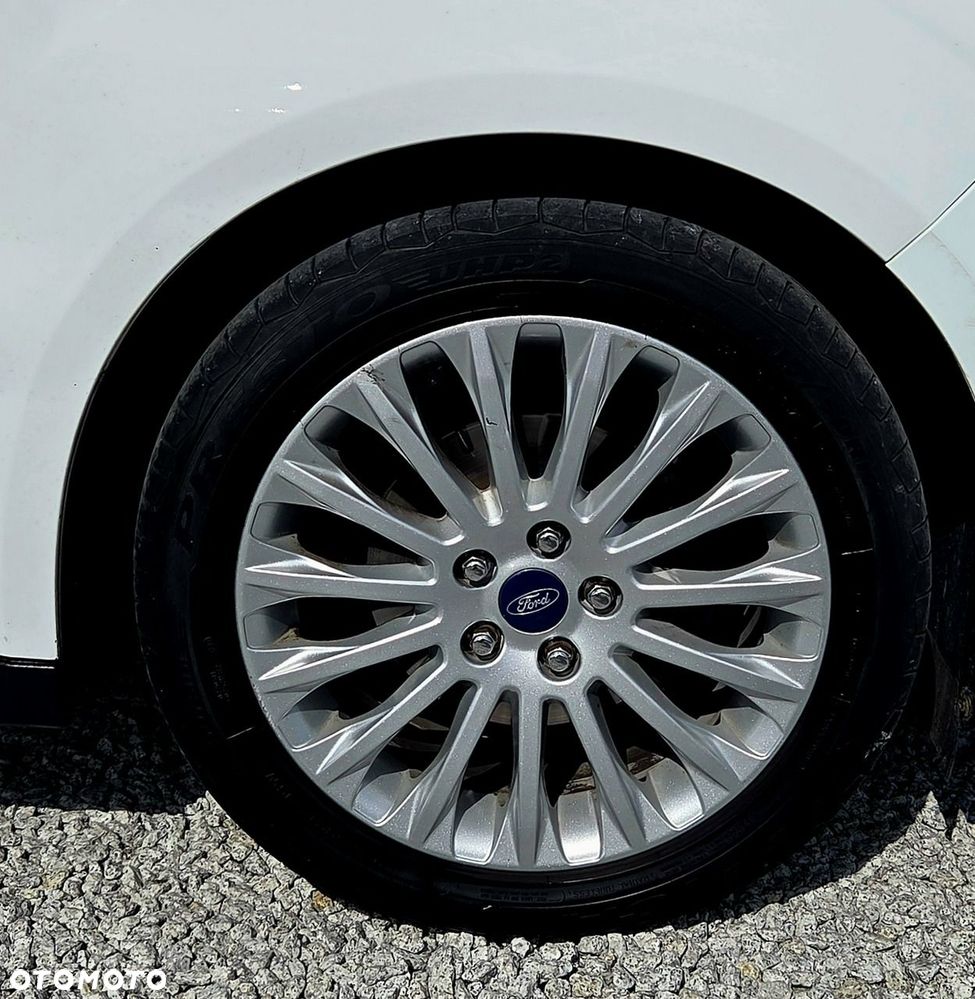 Ford C-MAX - 11