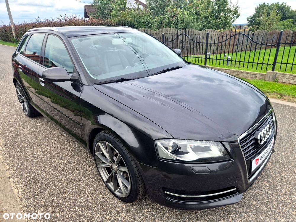 Audi A3 Sportback 1.6 TDI DPF Ambiente - 5