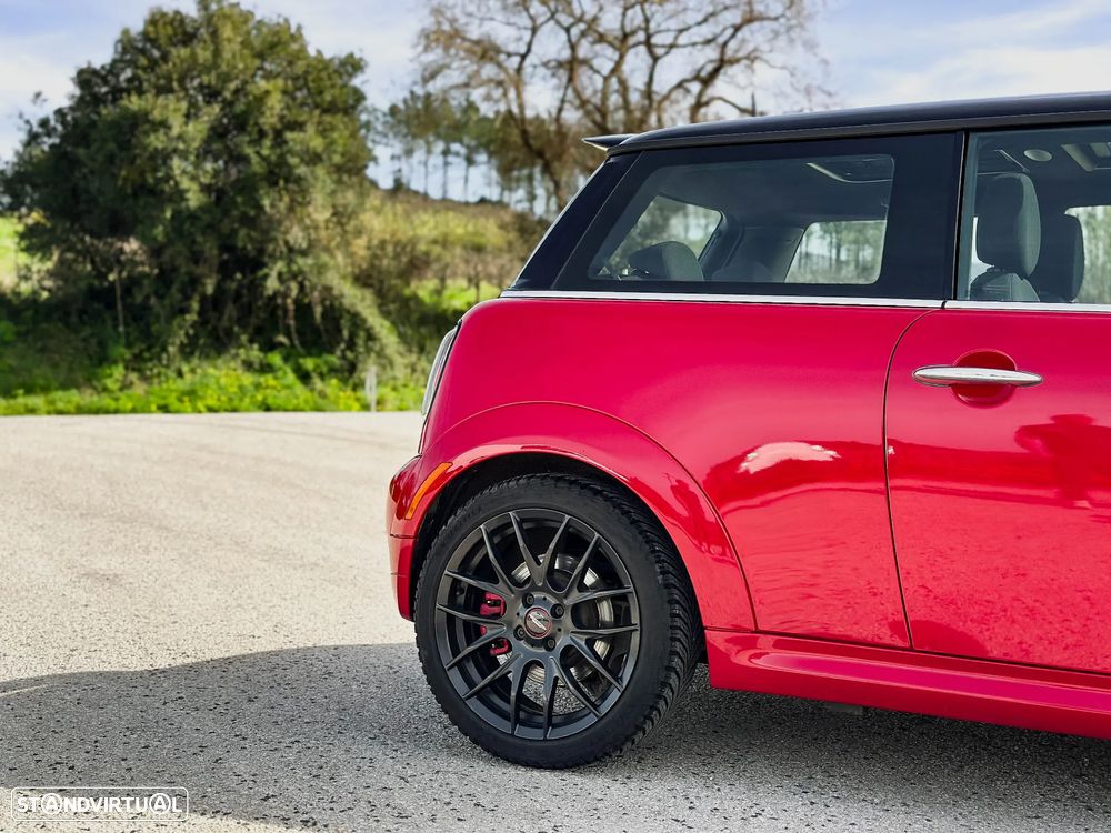 MINI 3 Portas John Cooper Works - 19