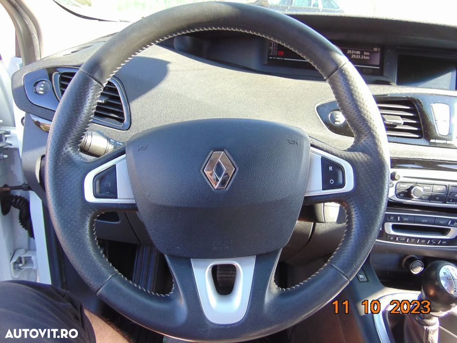 Volan Renault Scenic 3 volan fara airbag megane 3 volan dezmembrez - 2