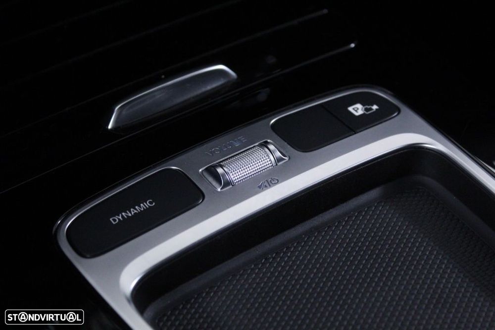 Mercedes-Benz CLA 180 d Shooting Brake AMG Line Aut. - 31