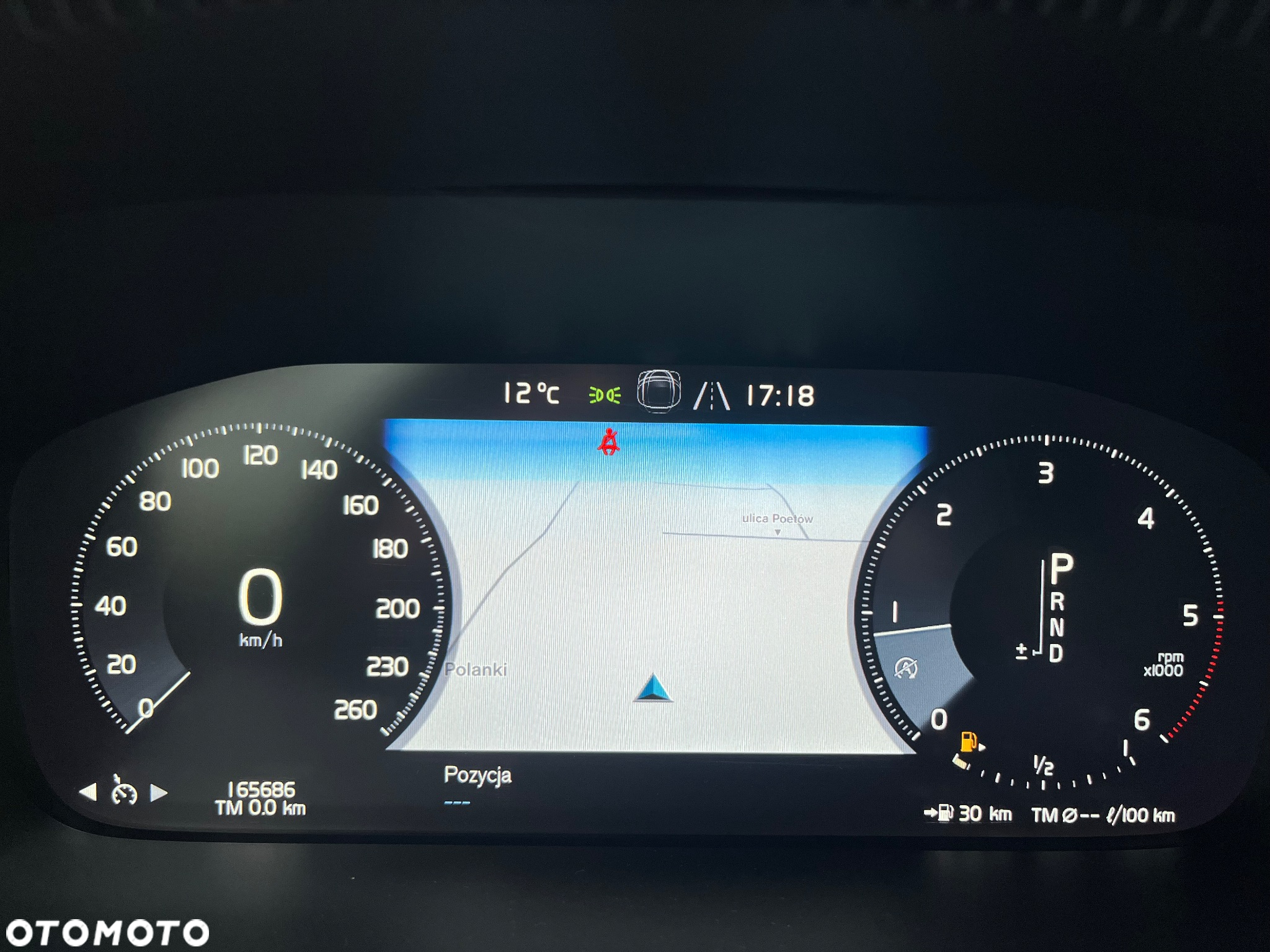 Volvo V60 D3 Momentum Pro - 20