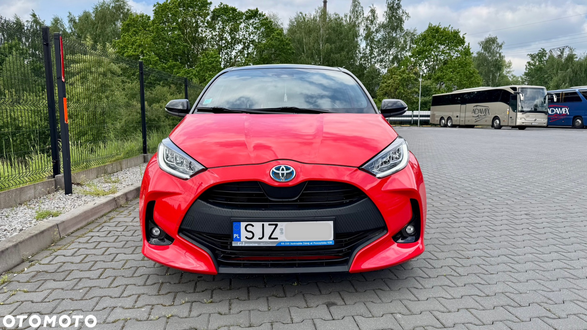 Toyota Yaris Hybrid 1.5 Executive - 4