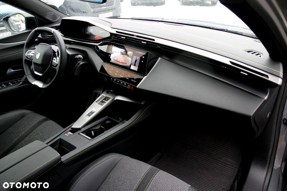 Peugeot 408 1.2 PureTech mHEV GT S&S e-DSC6 - 12