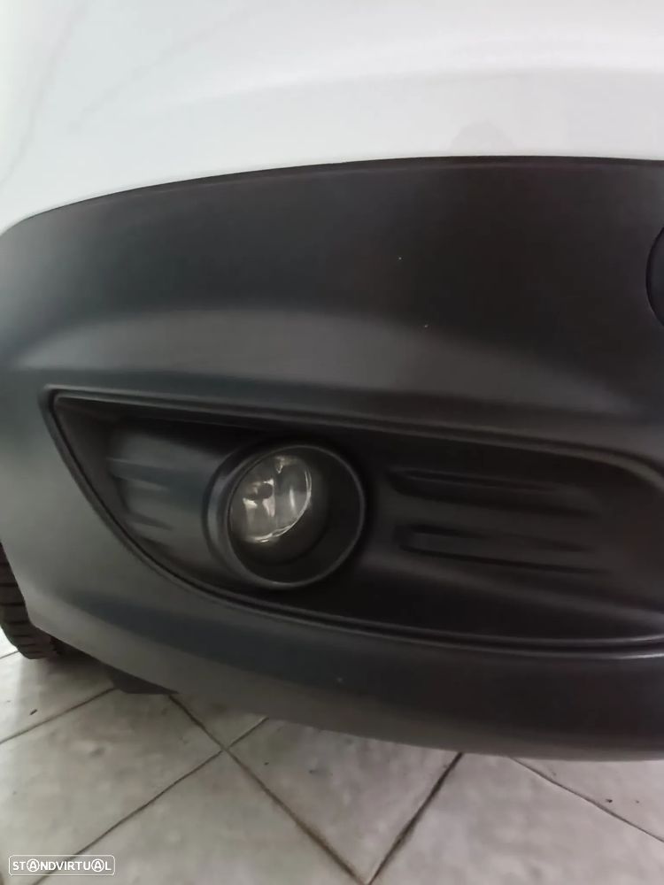 Ford Courier - 13