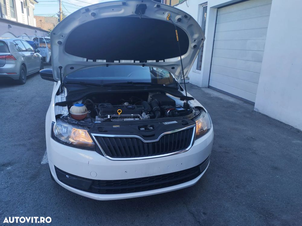 Skoda RAPID 1.4 TSI DSG Elegance Green tec - 13