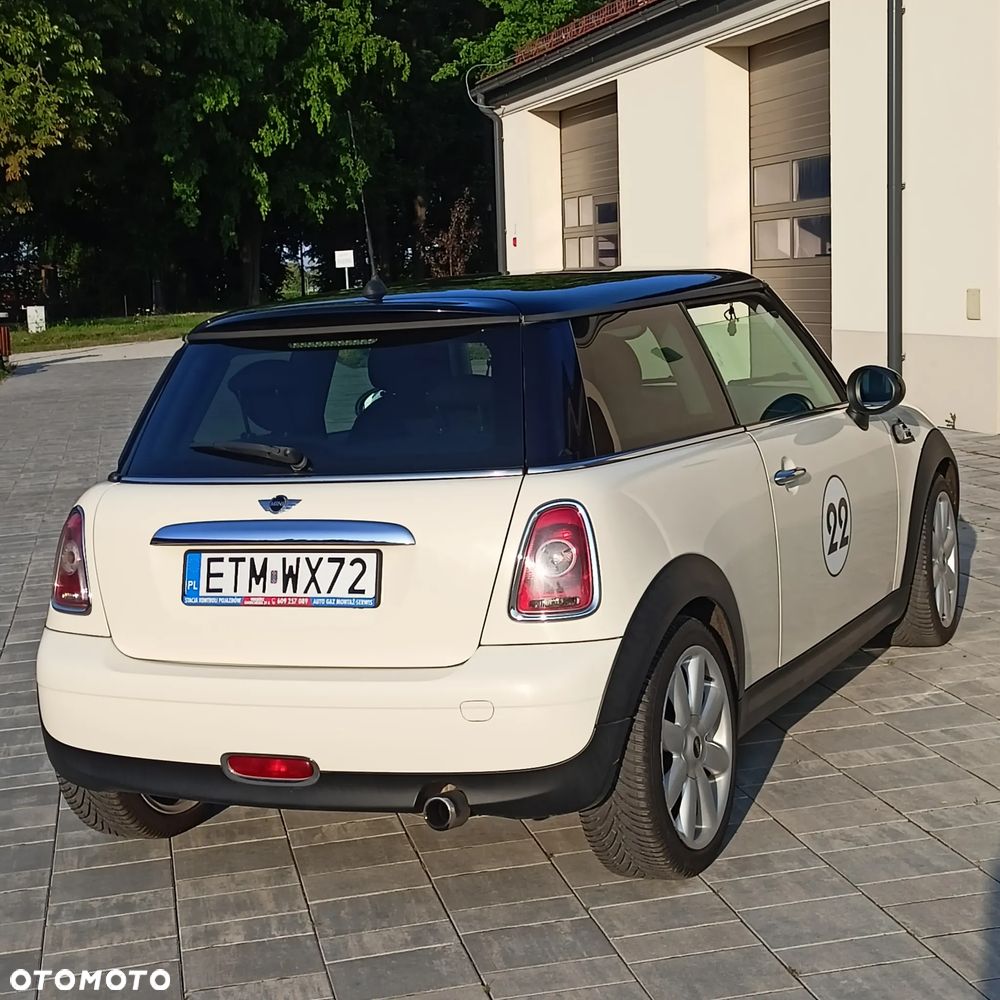 MINI Cooper Standard - 11
