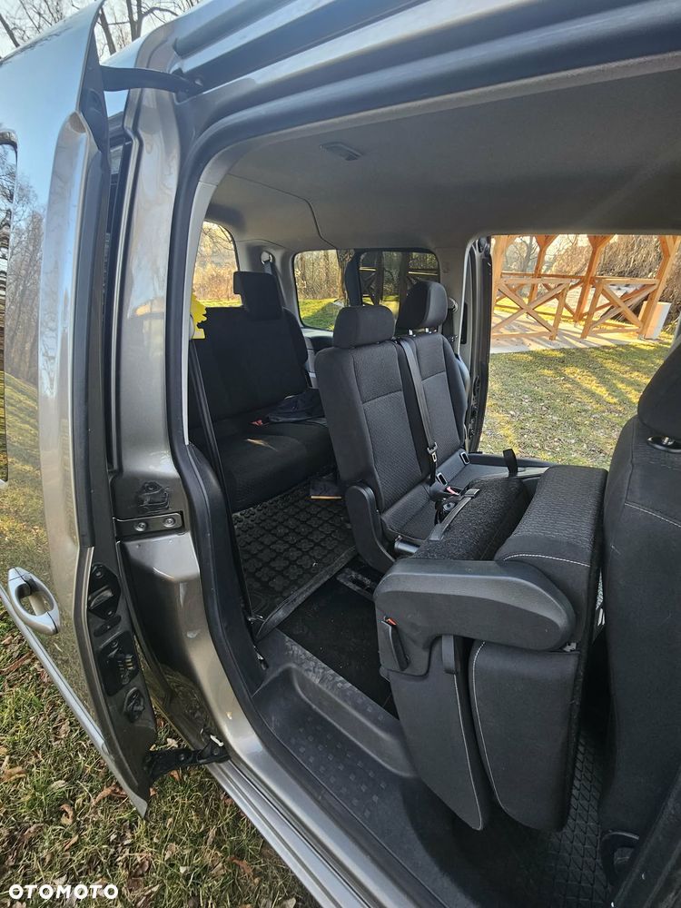 Volkswagen Caddy Maxi 2.0 TDI Trendline Mixt - 16