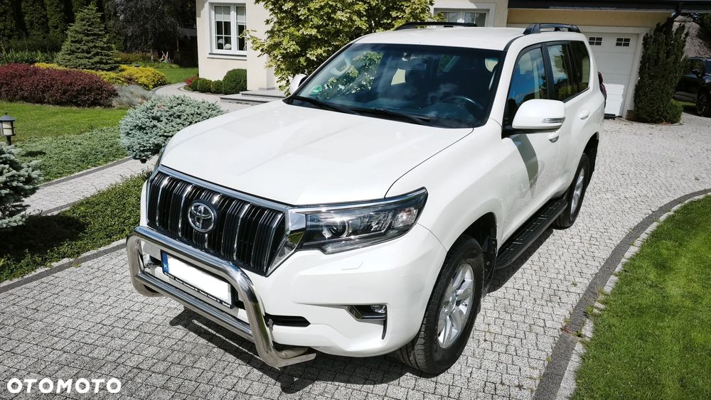 Toyota Land Cruiser - 4