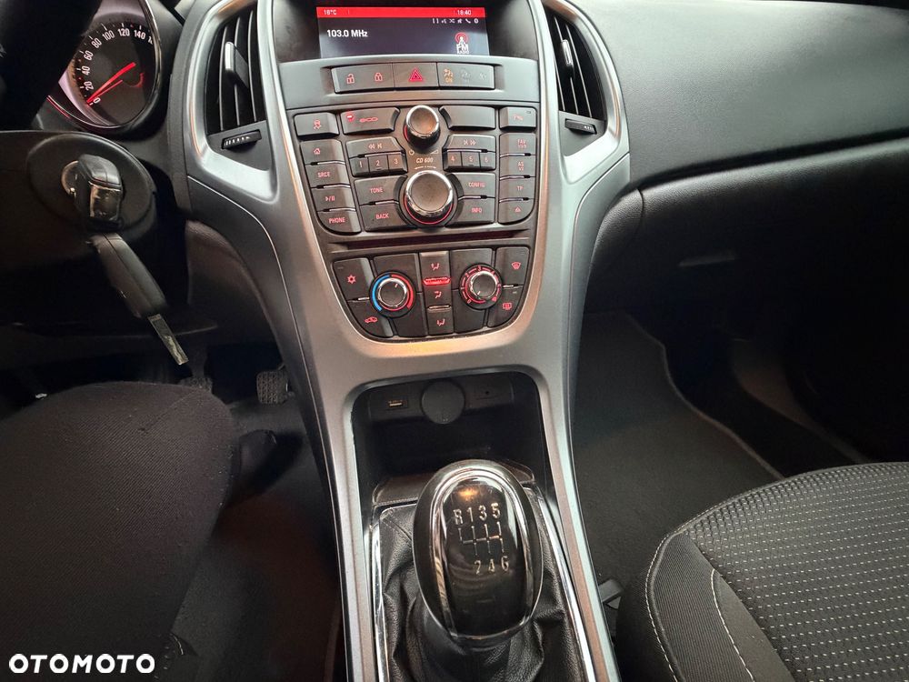 Opel Astra 1.4 T Cosmo S&S EU6 - 20
