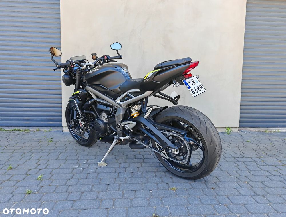 Triumph Street Triple - 9