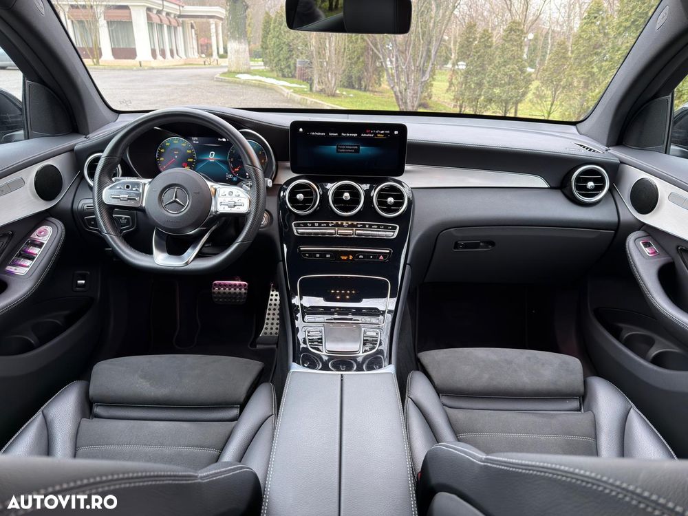 Mercedes-Benz GLC Coupe 300 4MATIC - 7