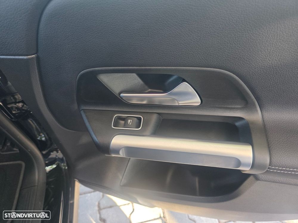 Mercedes-Benz EQB 300 4Matic Progressive - 23