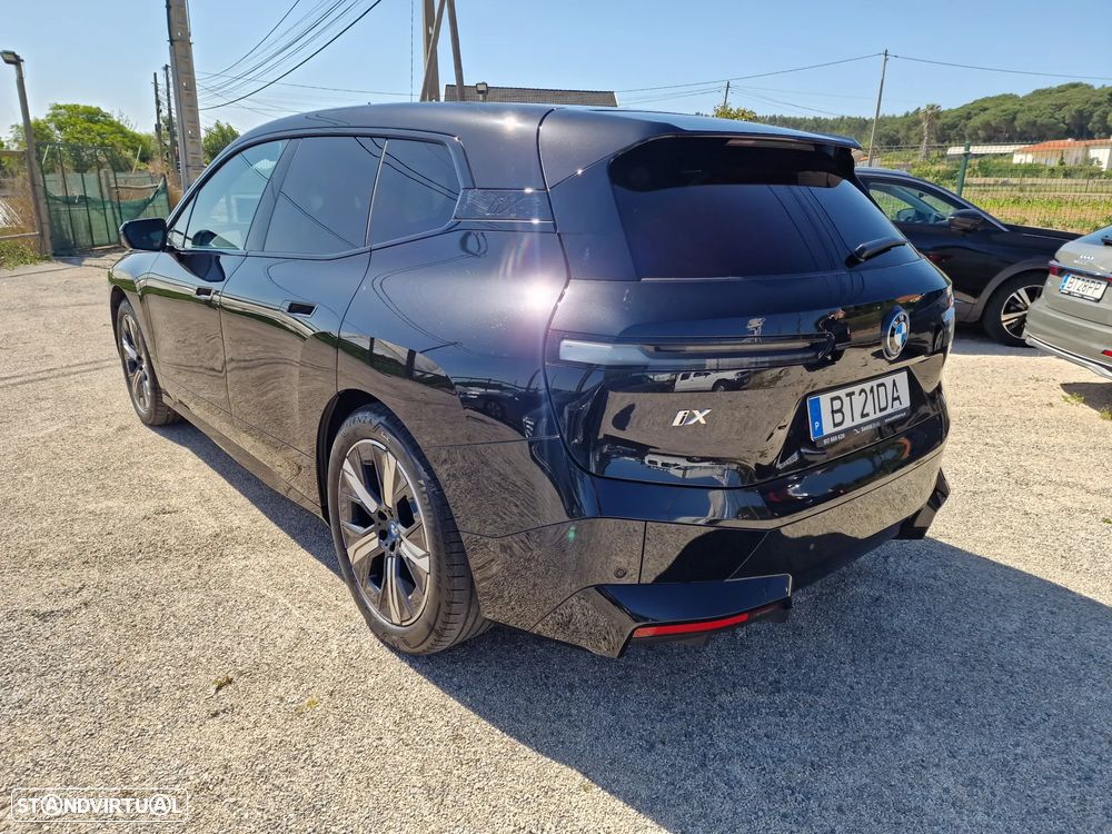 BMW iX xDrive 50 Pack Desportivo - 8
