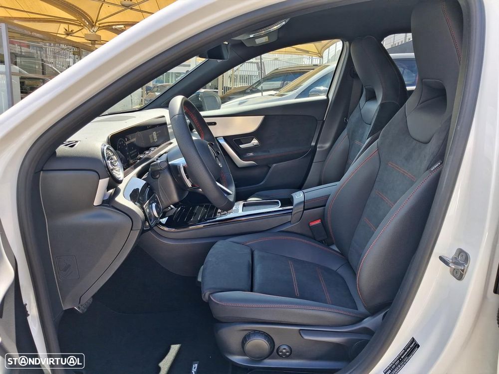 Mercedes-Benz A 250 e AMG Line - 11