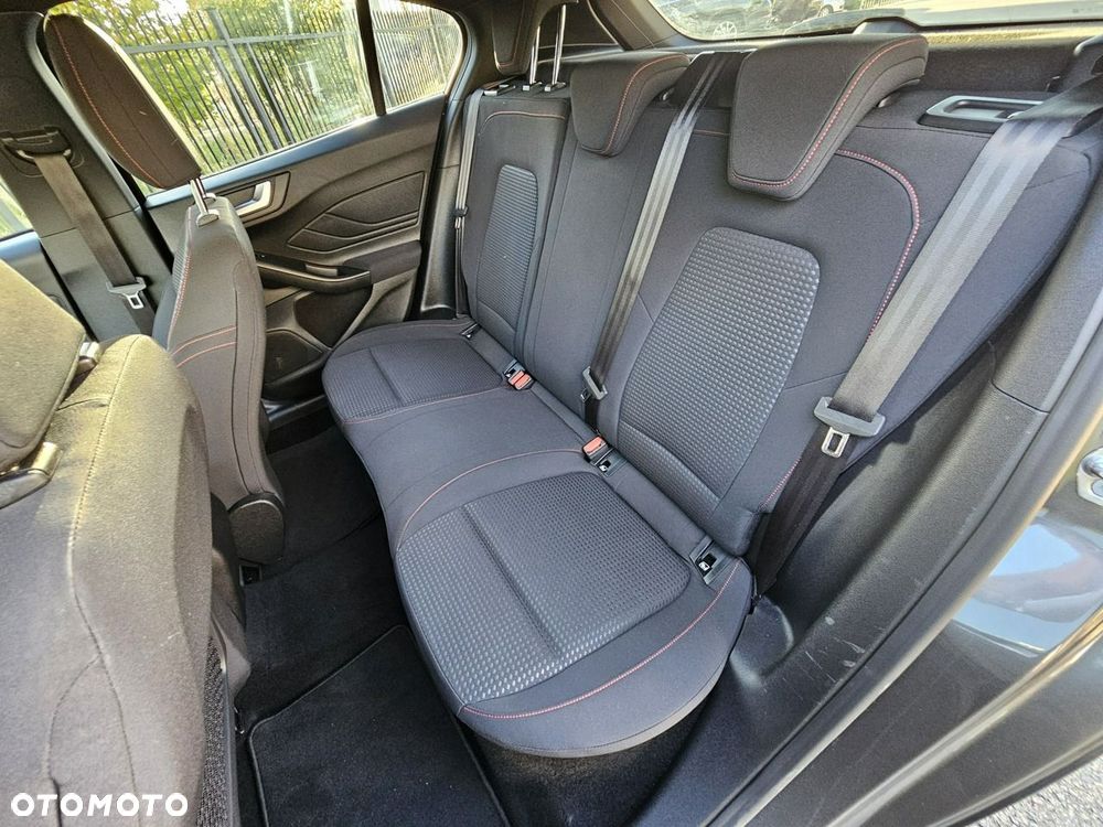 Ford Focus - 20