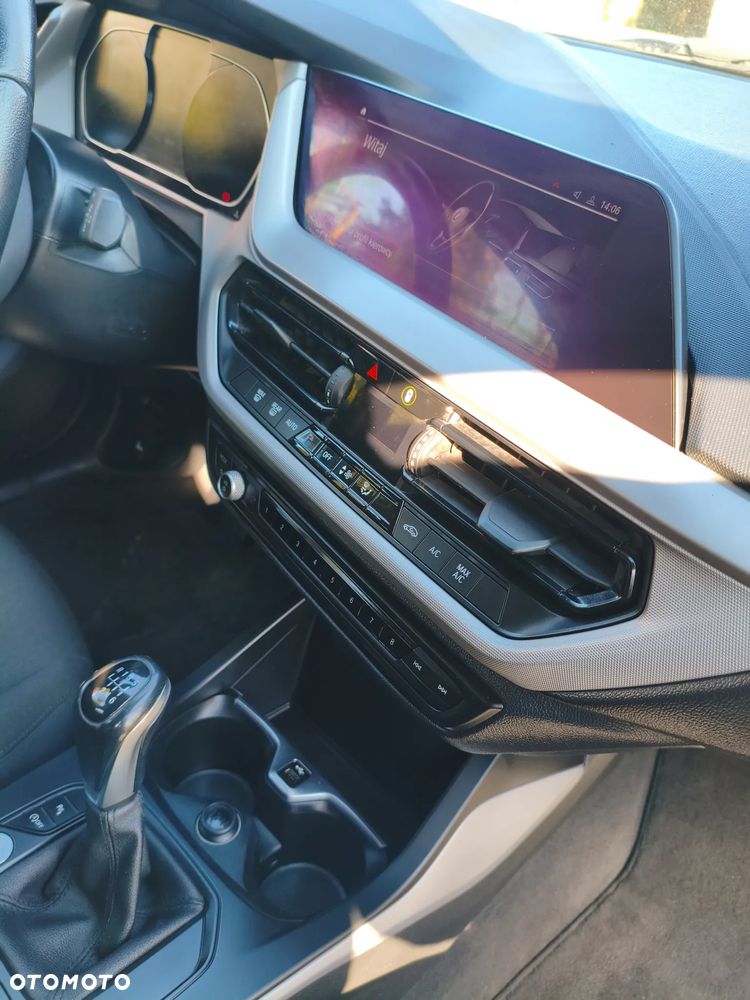 BMW Seria 1 118i - 11