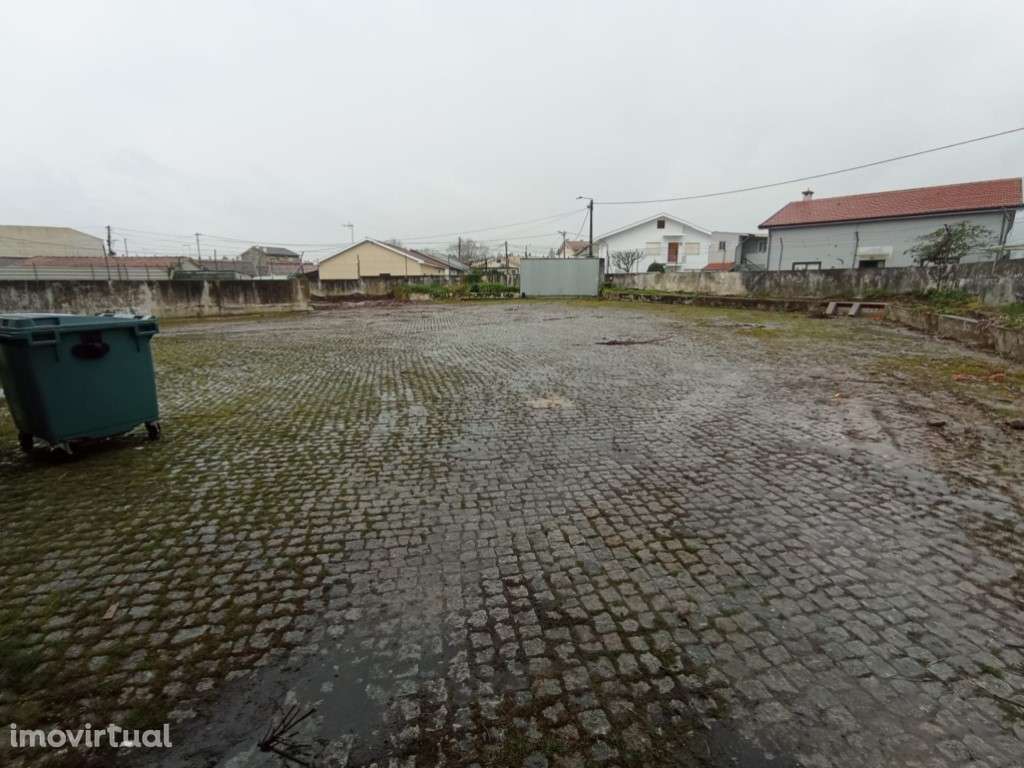 Armazém Industrial com poço - 1.180 m² - Grande imagem: 3/23