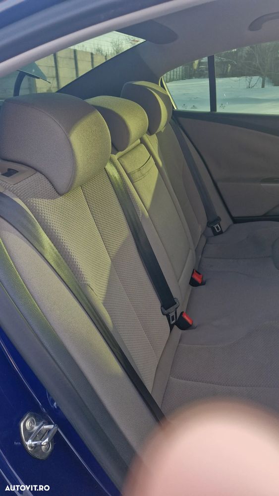 Volkswagen Passat 2.0 TDI BlueMotion Technology DPF Comfortline - 11