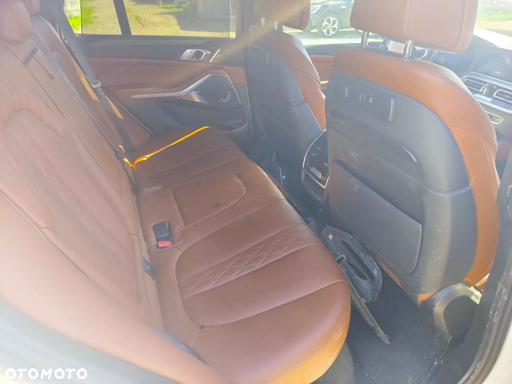 BMW X5 xDrive45e - 16