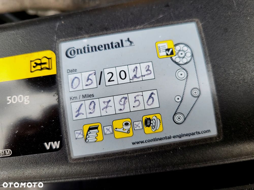 Volkswagen Passat - 29