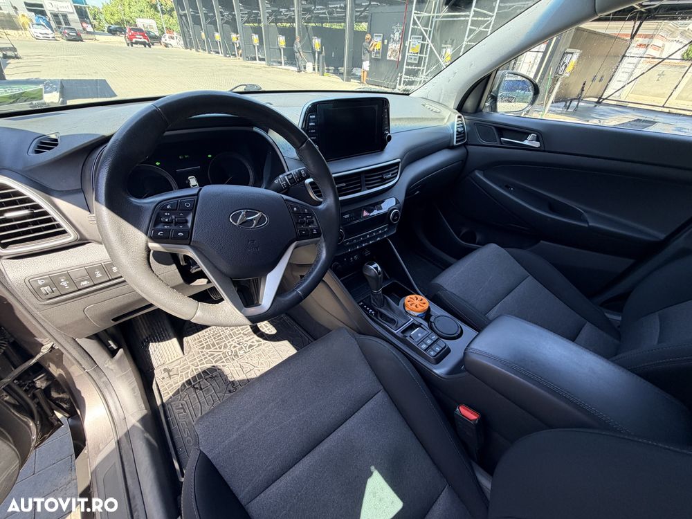 Hyundai Tucson 1.6 T-GDi 4WD 7DCT Premium - 4