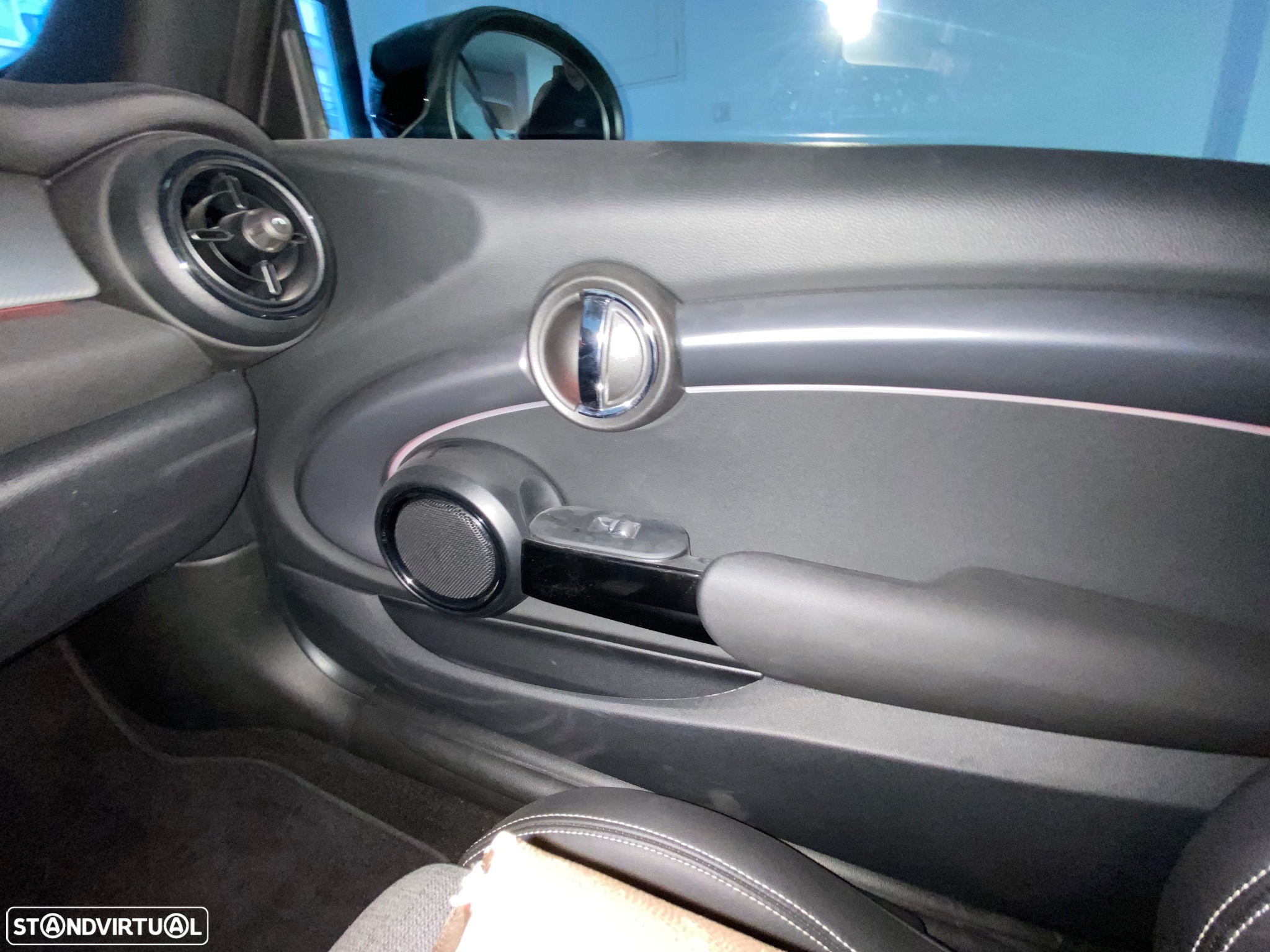 MINI 3 Portas Cooper SE Collection 2021 - 13