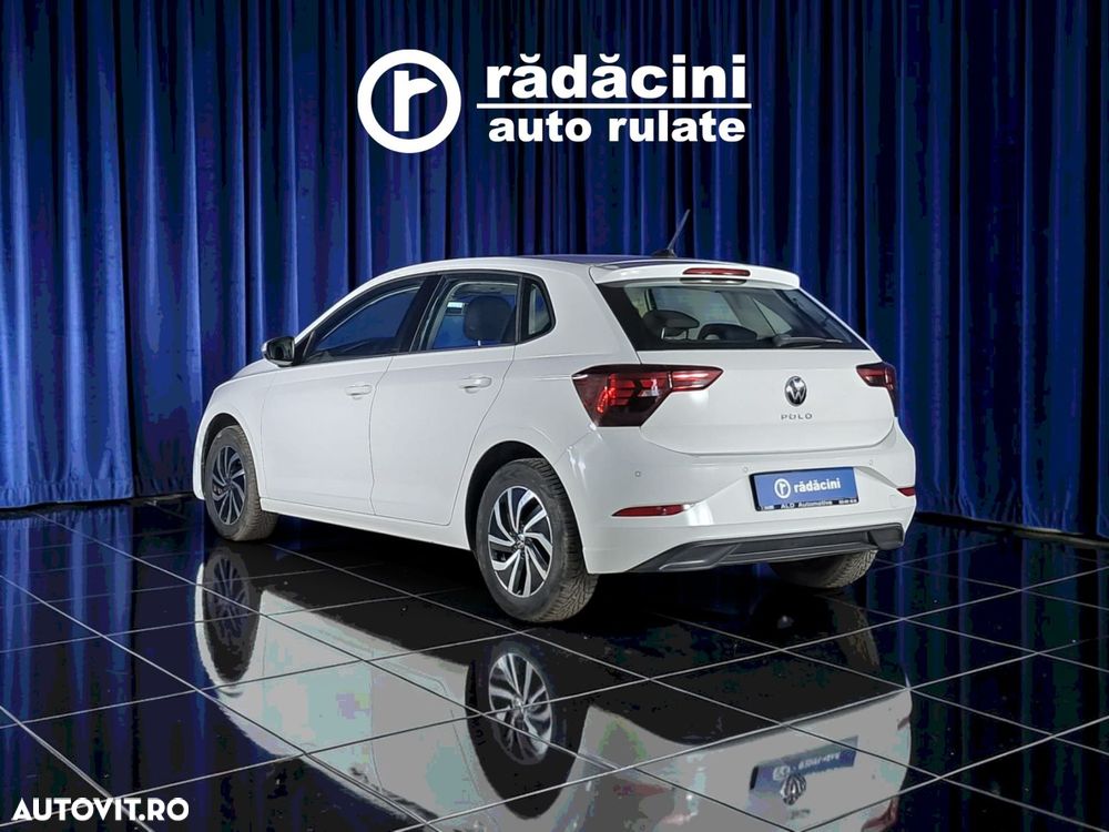 Volkswagen Polo - 8