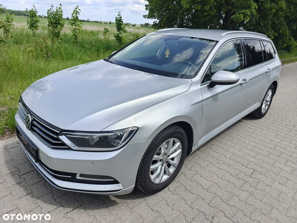 Volkswagen Passat - 4