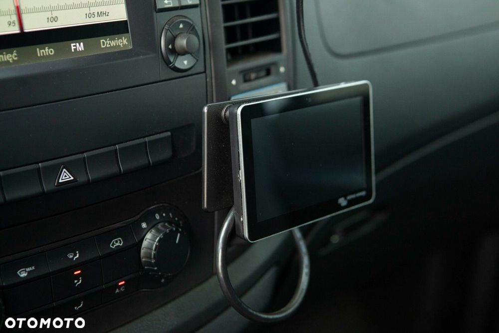 Mercedes-Benz eVito - 22