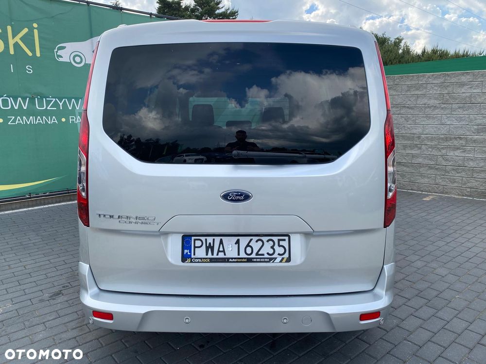Ford Tourneo Connect Grand - 22