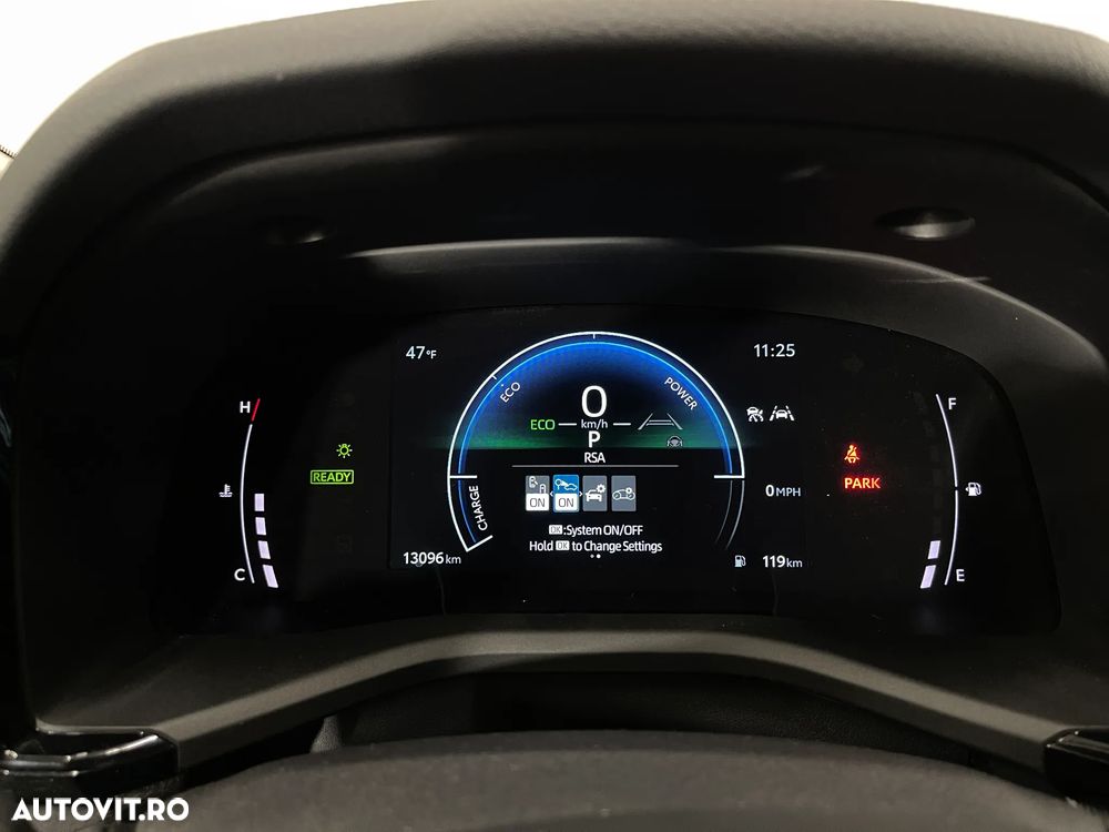 Toyota Camry 2.5 Business - 24