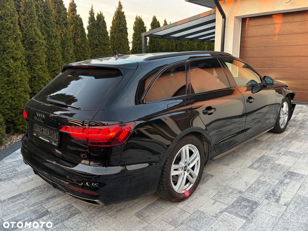 Audi A4 Avant 40 TFSI S tronic S line - 2
