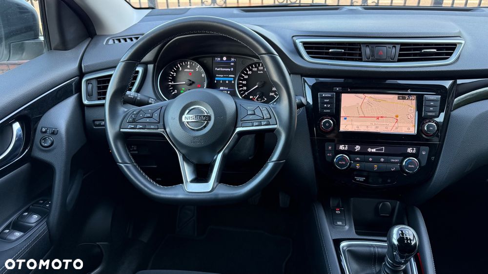Nissan Qashqai 1.3 DIG-T N-Connecta - 19
