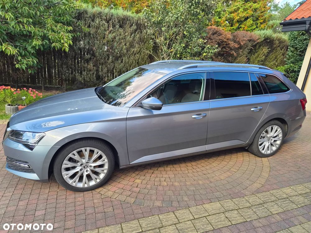 Skoda Superb 2.0 TDI SCR Style DSG - 4