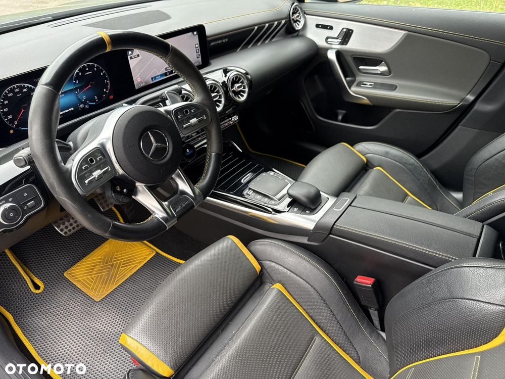 Mercedes-Benz CLA - 11