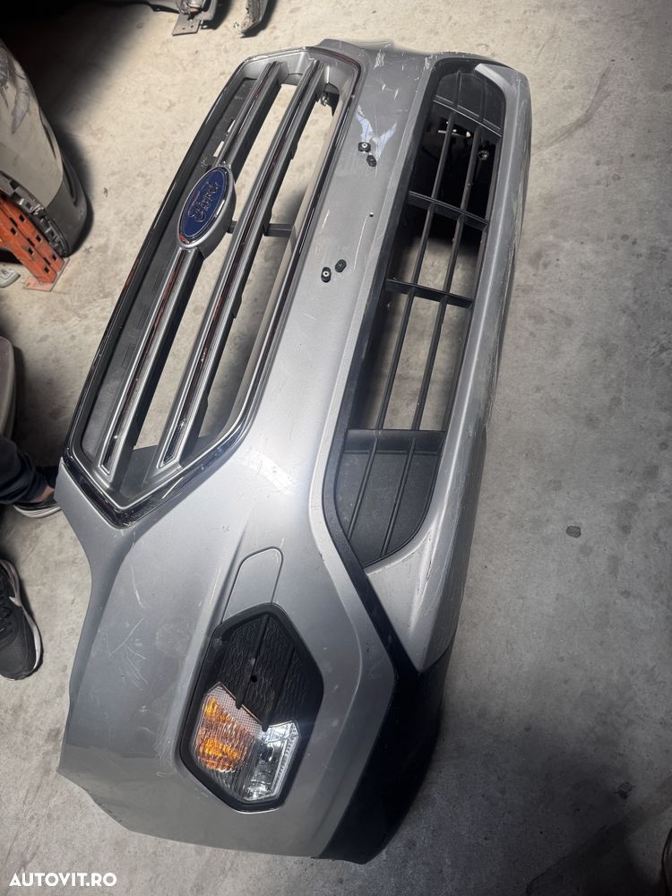 Bara fata ford kuga 2017 - 1